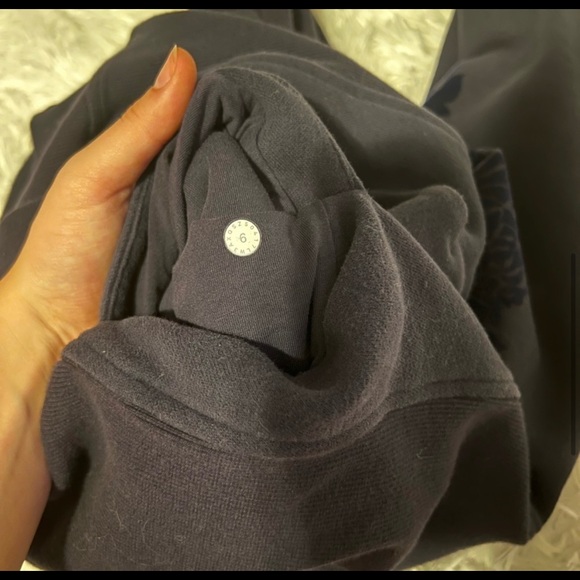 Lululemon Floral Flock Pullover - Picture 2 of 4